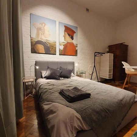 Takie Studio, Ze Zal Nie Wynajac Lodz  Luaran gambar