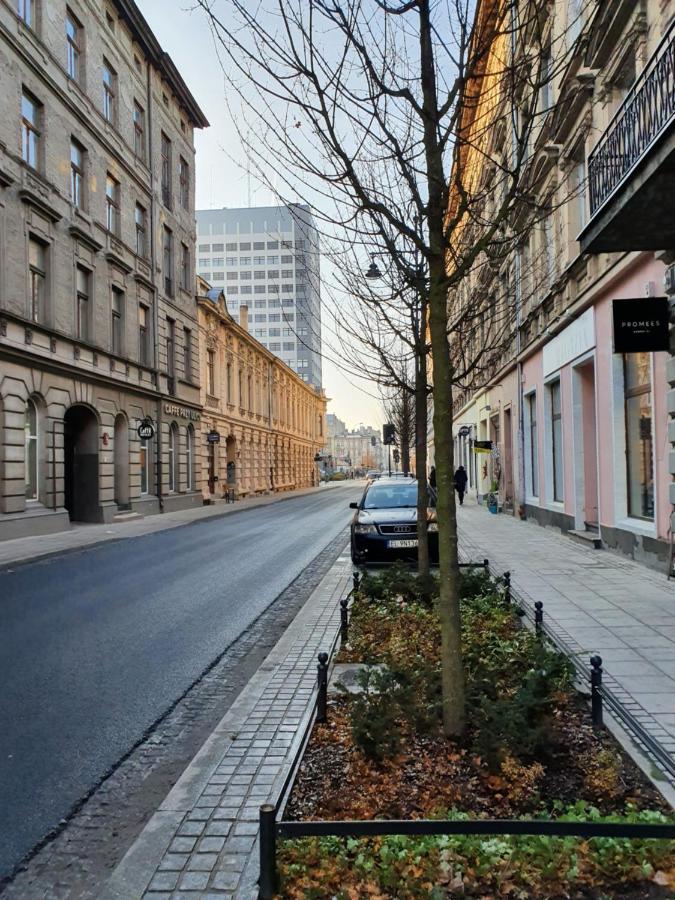 Takie Studio, Ze Zal Nie Wynajac Lodz  Luaran gambar
